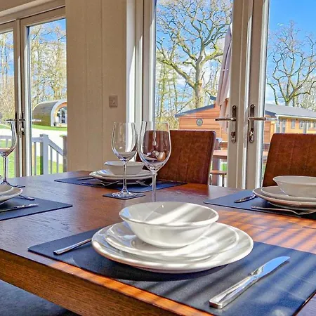 2 Bed In Oc-j32822 Lodge Pickering