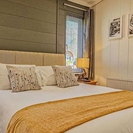 2 Bed In Oc-j32822